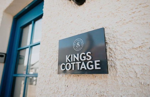 Cullen Cottage | Discover The Seafield Arms Hotel Cullen – Oceanfront Escape
