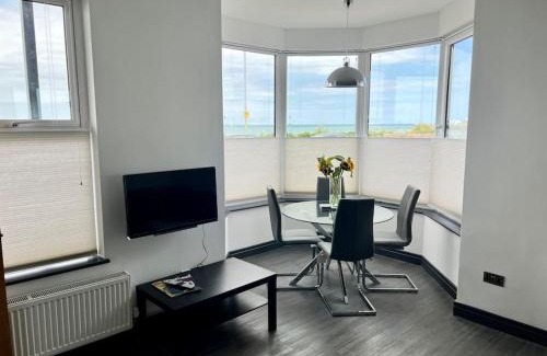 Westbrook Apartment | Seafront Apartment at Westbrook Bay Beach - Oceanfront Bliss