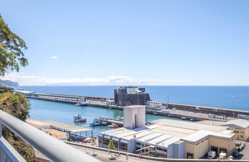 Se Apartment | Top-Rated Seaside Apartment with Spa & Kitchen Amenities