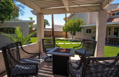 Chandler House | Discover The Seaside Bohemian: Pet-Friendly Beach Retreat
