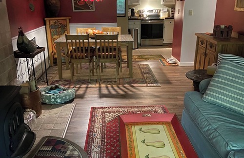 Livermore Condo | Guest Favorite: The Seasons at Attitash with Pool & Spa
