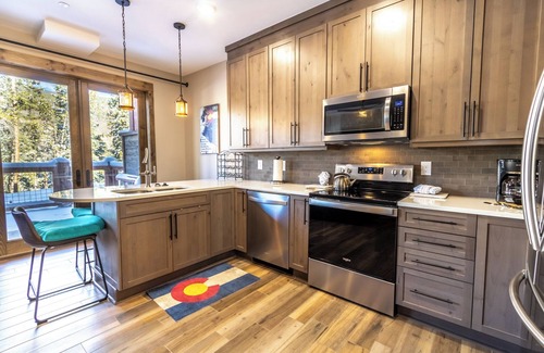 Lakeside Village Apartment | Discover The Seasons at Keystone #1819 with Family-Friendly Amenities