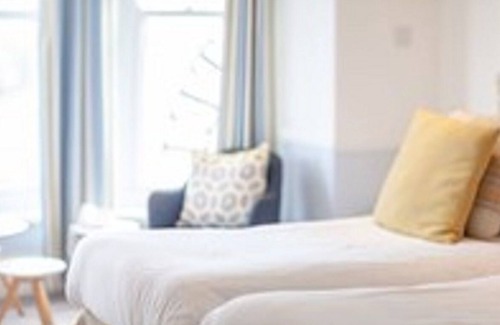 Seaview Hotel | Seaview Hotel: Guest Rated 9/10 with Family-Friendly Amenities