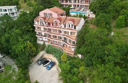 Kavarna Apartment | Oceanfront Seaview Penthouse Complex: Guest Rated 10/10