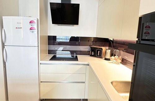 Bahcelievler Apartment | Discover the Secluded Spot in Bağlar with Free Wi-Fi