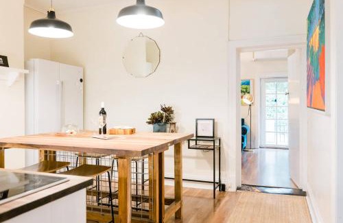 Clare House | Discover The Secret Figtree Cottage - 4-Star Retreat