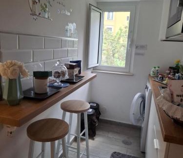 Historical Downtown Salerno Apartment | Discover The Secret Garden: Guest Rated 9.8 & Hot Tub Bliss