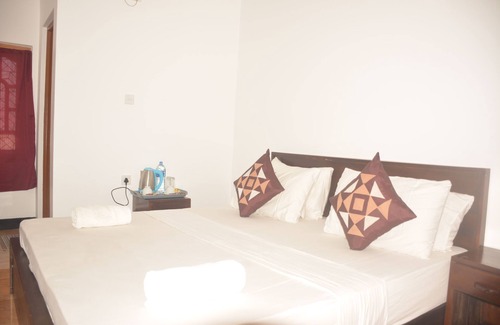 Trincomalee House | Discover The Secret Haven: Family-Friendly & Breakfast Included
