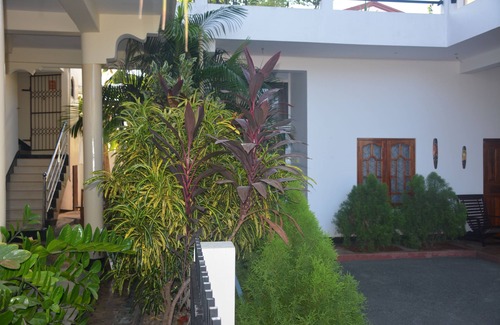 Trincomalee House | Discover The Secret Haven: Family-Friendly & Breakfast Included