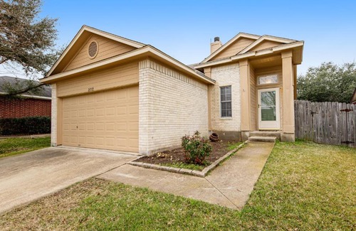 Pflugerville House | Exceptional Stay at The Secretariat: Pet and Child Friendly