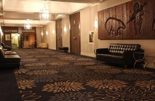 Timmins Hotel | Convenient Senator Hotel & Conference Centre in Timmins