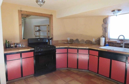 Crestone Apartment | Experience The Serene Dome: Pet & Child Friendly Retreat