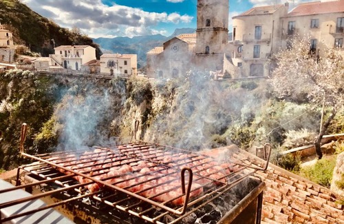 Savoca House | Top-Rated The Seven Views Savoca with Kitchen Amenities