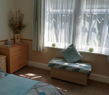 Prestatyn Apartment | Highly Rated Stay at The Shady Corner, Flat 2