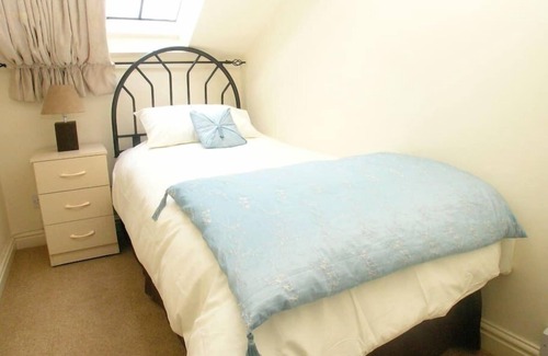 Saintbury Other | Experience The Shakespeare Lodge with Hot Tub & Spa Access
