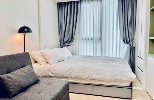 Jung-gu Apartment | Prime Location at NEST Myeongdong Residence Near Attractions