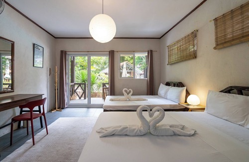 Daanbantayan Hotel | Family-Friendly Sharks Tail Dive Resort with Pool & Spa
