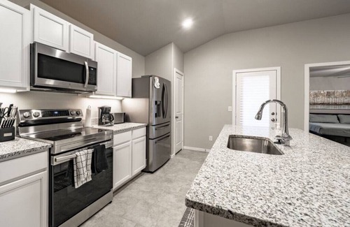 Lubbock House | Unforgettable Stay at The Sharp Home - 3BR with Breakfast