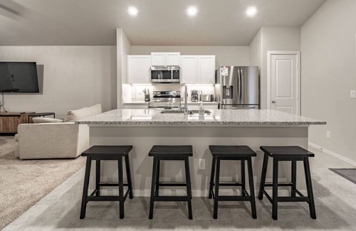 Lubbock House | Unforgettable Stay at The Sharp Home - 3BR with Breakfast