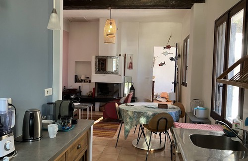 Carry-le-Rouet House | Experience Ocean Views at The Shed by the Sea - Rated 10/10