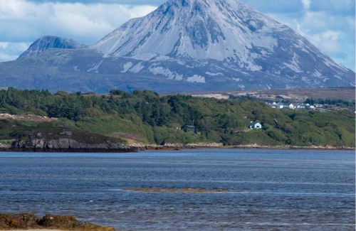 Dungloe Apartment | Exceptional Stay at The Shed Cottage with Wheelchair Access