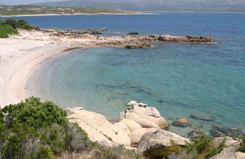 Figari House | Experience the Sheepfolds of Ogliastrello in Corsica
