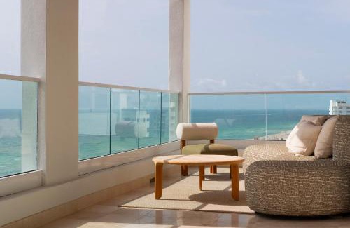 City Center Resort | Oceanfront Shelborne South Beach: Family-Friendly Retreat