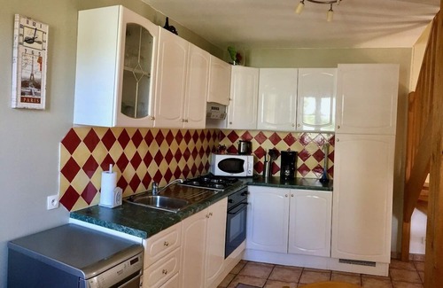 Rue House | Pet-Friendly Retreat with Pool at The Shelduck Hotel