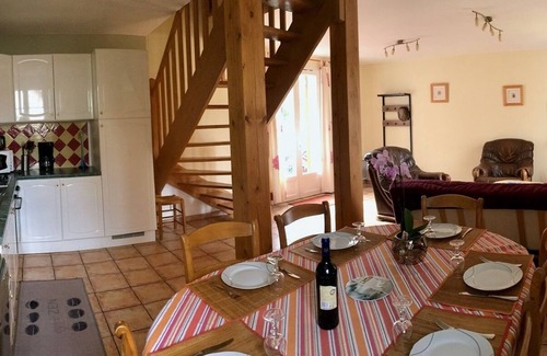 Rue House | Pet-Friendly Retreat with Pool at The Shelduck Hotel