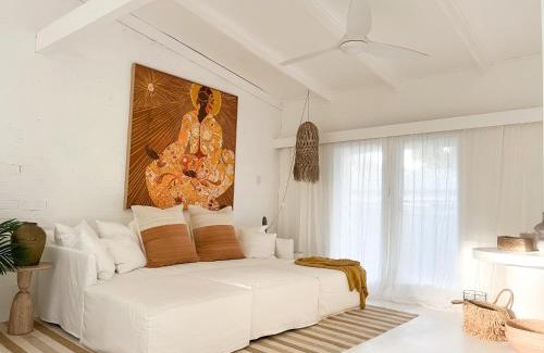 Woorim House | Experience Romance at The Shell House with Ocean Views
