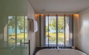 Krabi Resort | Experience The ShellSea Krabi: Beachfront Resort & Pool Villa