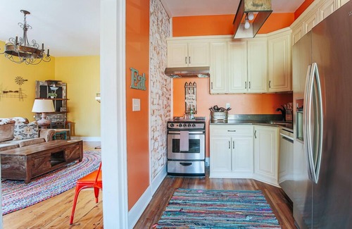 Staunton Apartment | Discover The Shenandoah Suite: Family-Friendly Retreat