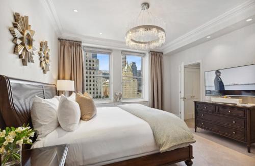 Central Park South Hotel | Experience The Sherry Netherland: 5-Star, Pet-Friendly Retreat