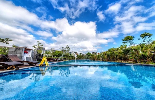 Pyoseon House | Relax at The Shimpang Spa & Poolvilla with Family-Friendly Fun