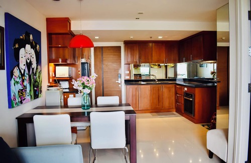 Chang Khlan Condo | Elegant 1 Bedroom Executive Suite in Night Bazaar Area
