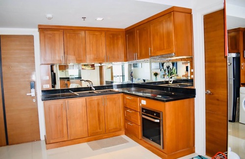 Chang Khlan Condo | Elegant 1 Bedroom Executive Suite in Night Bazaar Area