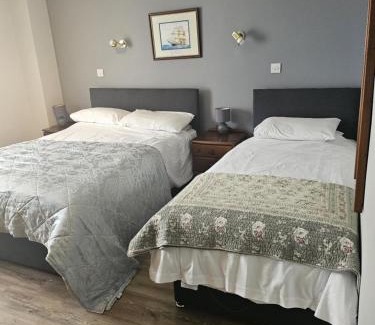 Crediton Hotel | Discover The Ship Hotel: Guest Rated 9/10 with Breakfast