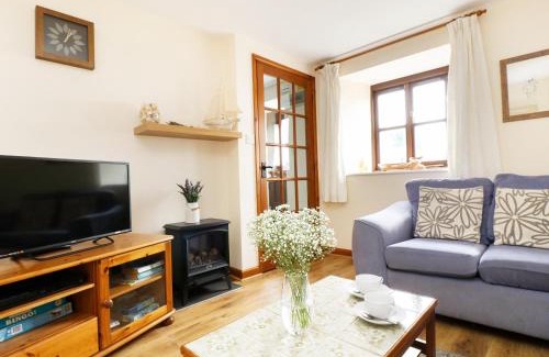 Launceston House | Discover The Shippon: Family-Friendly 4-Star Retreat