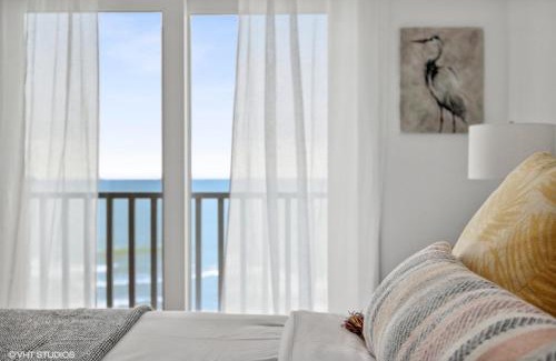 New Buffalo House | Experience Oceanfront Comfort at The Shore House