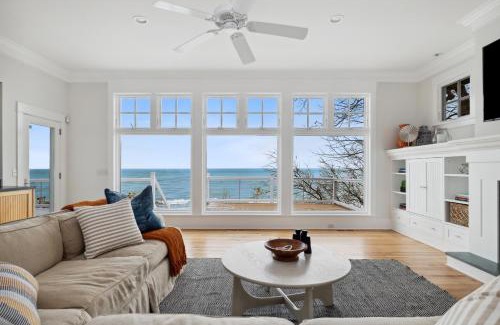 New Buffalo House | Experience Oceanfront Comfort at The Shore House