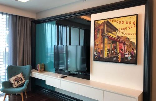 Bunga Paya Pantai Apartment | Relaxing Stay at The Shore Near Jonker Street with Pool