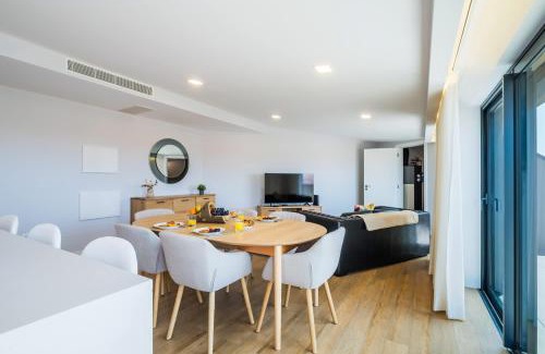 Parede Apartment | The Shoreline 4 by Portugal Portfolio