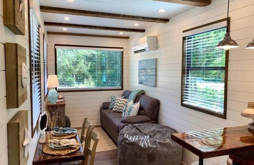 Waco House | Experience The Shoreline Container Home Near Magnolia Silos
