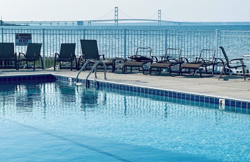Mackinaw City Condo | Scenic Mackinaw City Condo with Ocean Views & Guest Rating 9.8