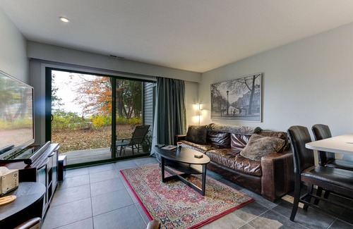 Acme Condo | Lake View Retreat: The Shores Condo Unit 5658, Rated 10/10