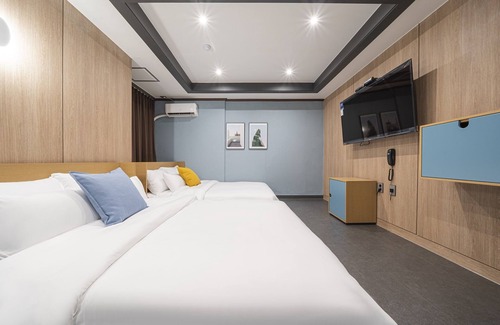 Daedeok-gu Hotel | Discover The Shourin in Daejeon: Family-Friendly Stay