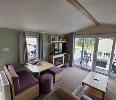 Dogdyke Other | The Shutt's Escapes - Tattershall Lakes