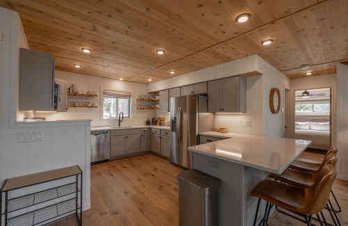 Innsbrook Ski Chalet | Experience Bliss at Sibling Revelry Chalet by Innsbrook!
