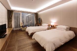 Daecheon-dong Hotel | Elegant Hotel Toscana: Oceanfront Bliss with Spa & Pool