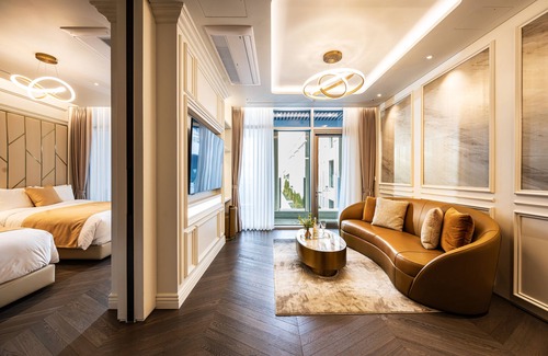 Daecheon-dong Hotel | Experience The Siena Resort: 5-Star Stay with Spa & Pool